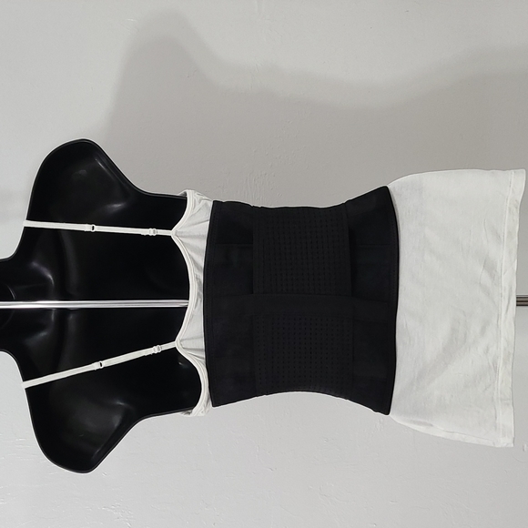 NWT Med Black Sports Waist Trainer, Burner, Shaper Body Belt - Picture 4 of 16